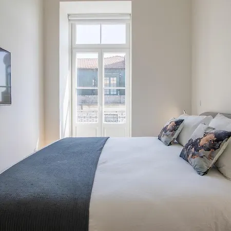 Apartment Aliados Living